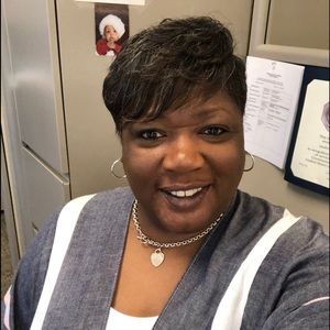 Meet your Posher, Sandra